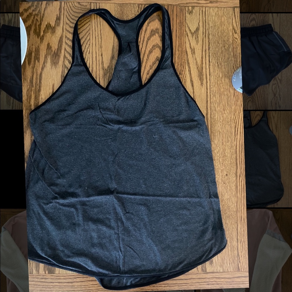 Lululemon tank size 6